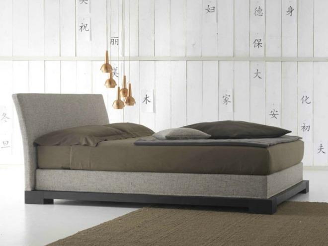 Nên chọn loại đệm thoáng khí hoặc có thể gấp lại đề phòng sự ẩm mốc