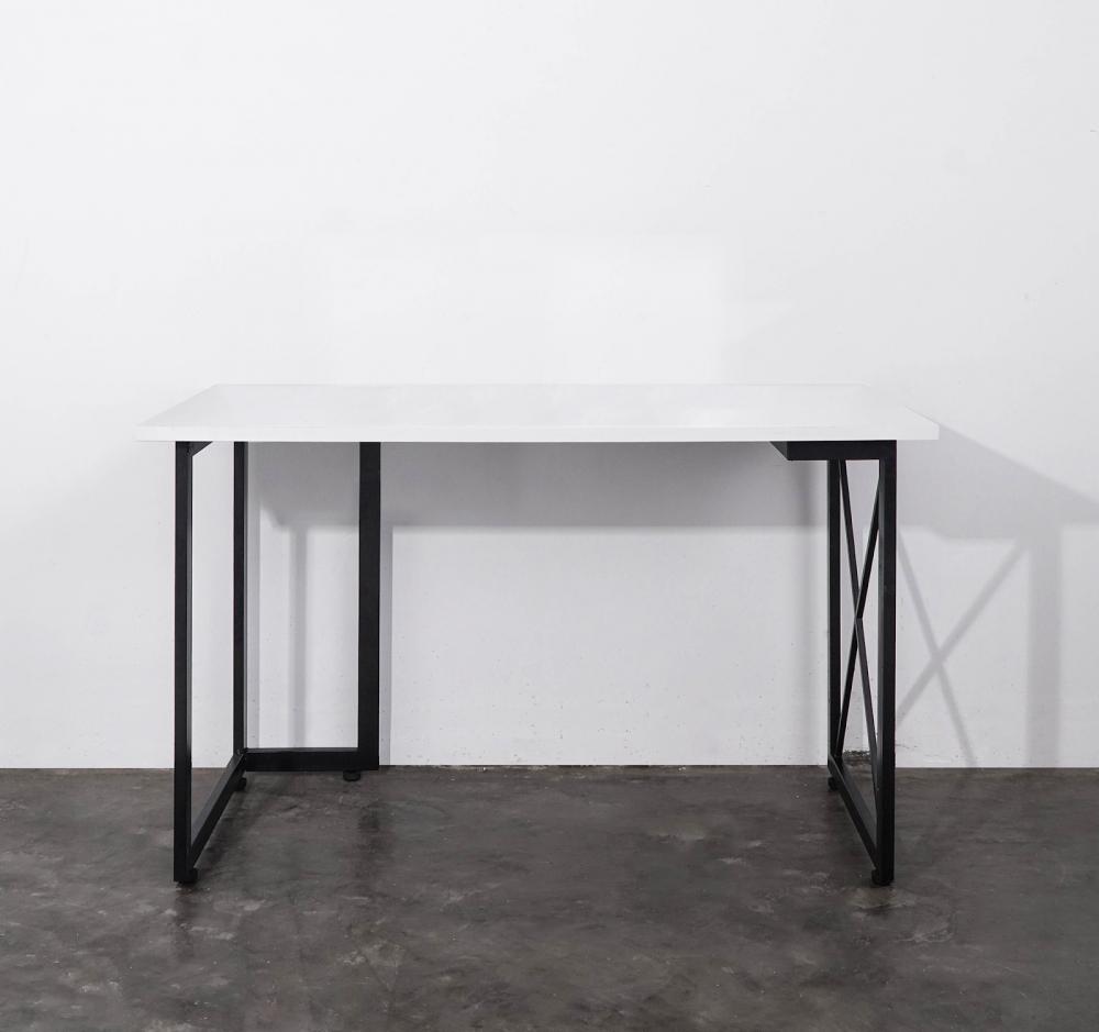 Bàn làm việc Thông minh Standard X2 với mặt bàn màu trắng